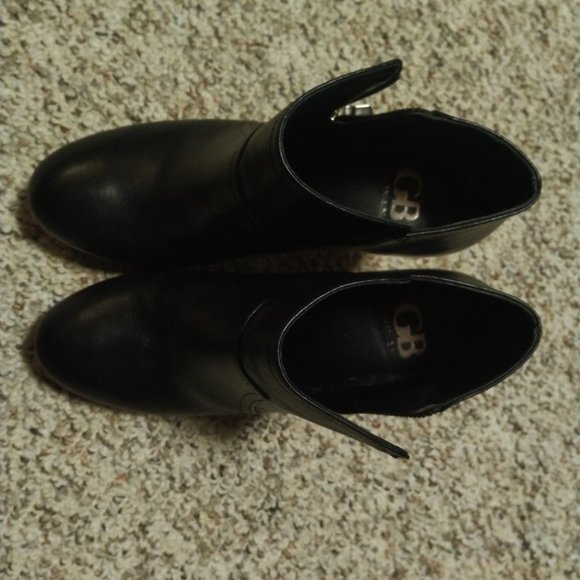 Gianni Bini Platform Booties - Picture 3 of 4